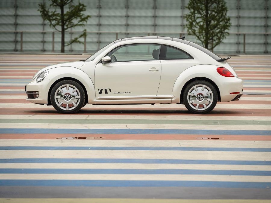  Volkswagen Beetle Beetles Edition 2014 года  (фото 2 из 7)